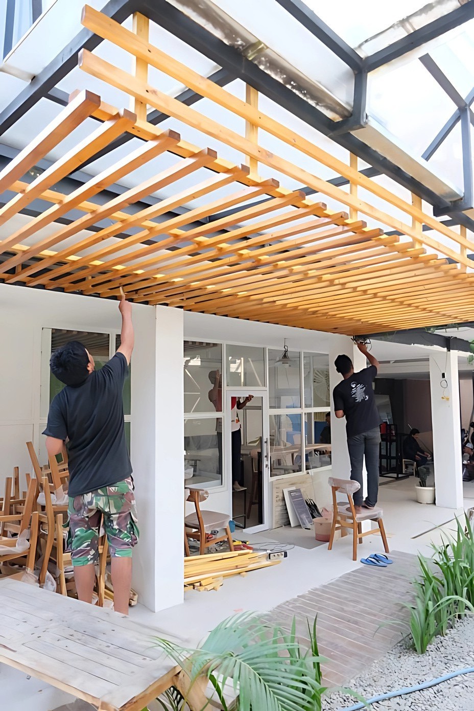Nesta Café seating